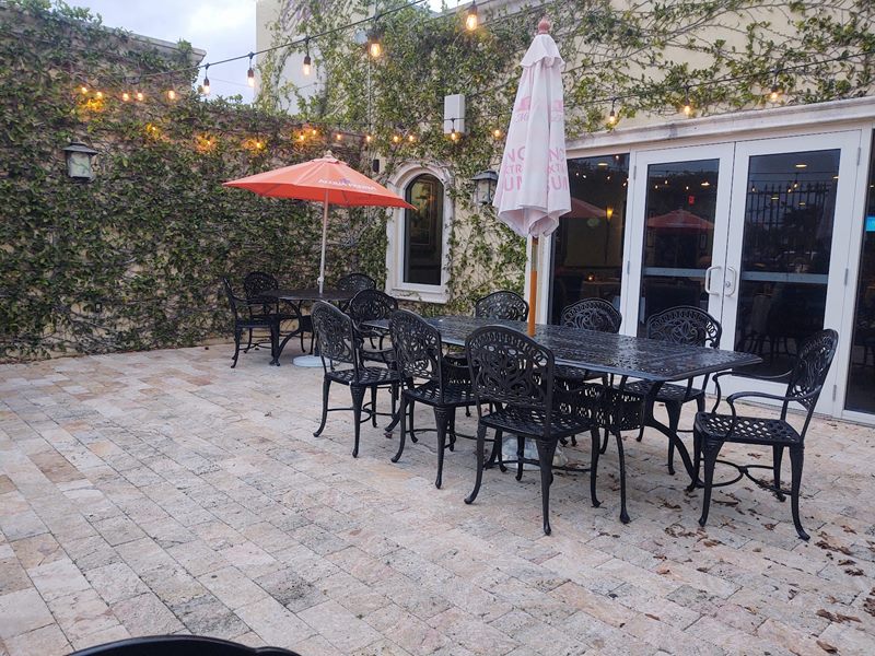 Capri By Mayamex Restaurant exterior